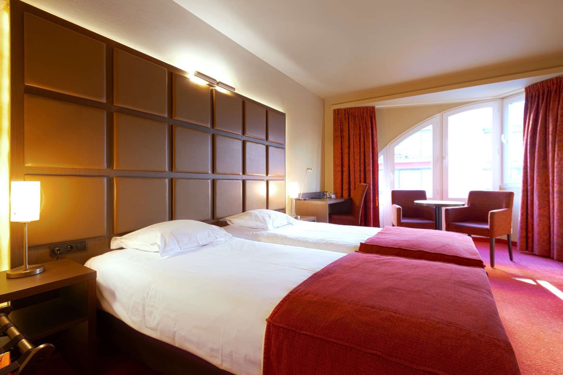 Hotel Adagio - Original Media