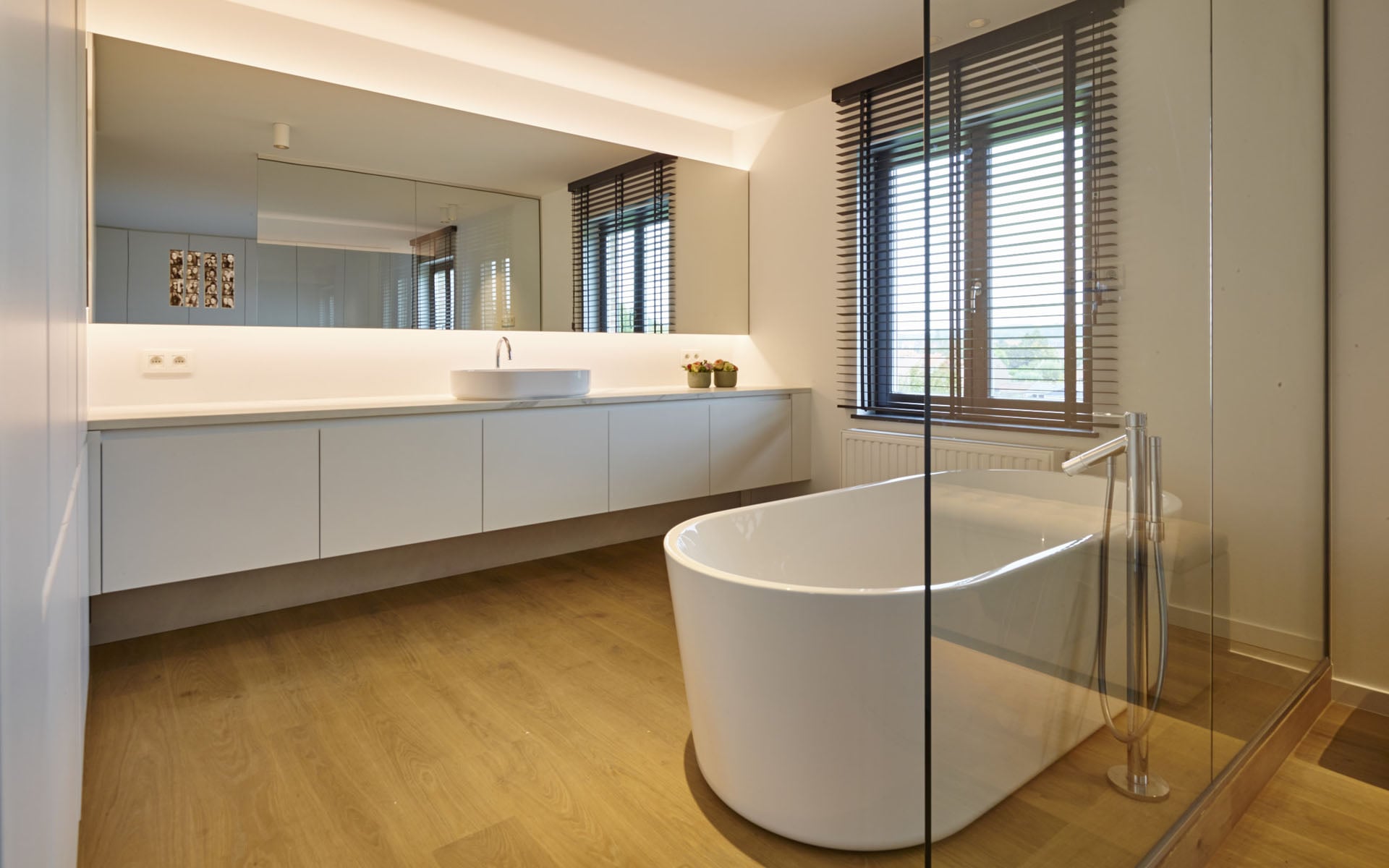 Interieurbouw YP Eurofix - Original Media